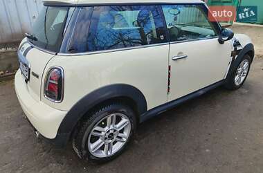 Хэтчбек MINI Hatch 2011 в Львове