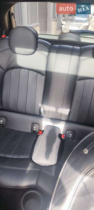 Хэтчбек MINI Hatch 2016 в Киеве