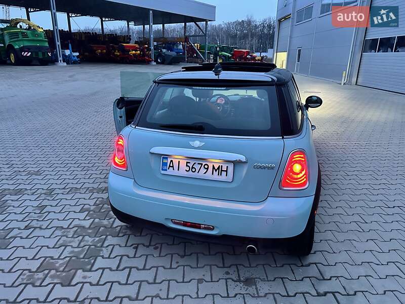 Хетчбек MINI Hatch 2011 в Вишневому фото 3 Хетчбек MINI Hatch 2011 в Вишневому