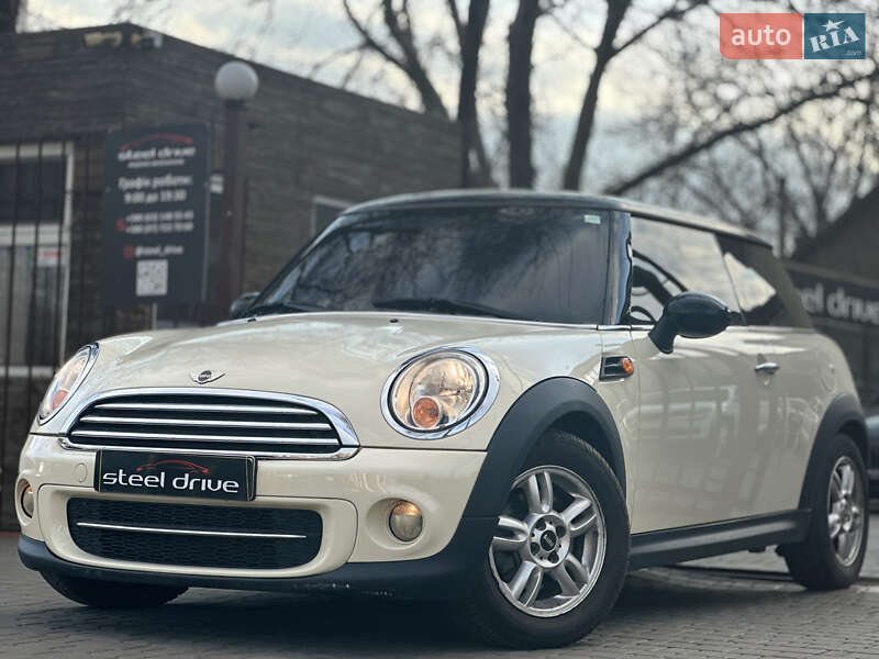 Хэтчбек MINI Hatch 2011 в Одессе