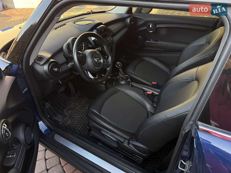 Хетчбек MINI Hatch 2014 в Хусті