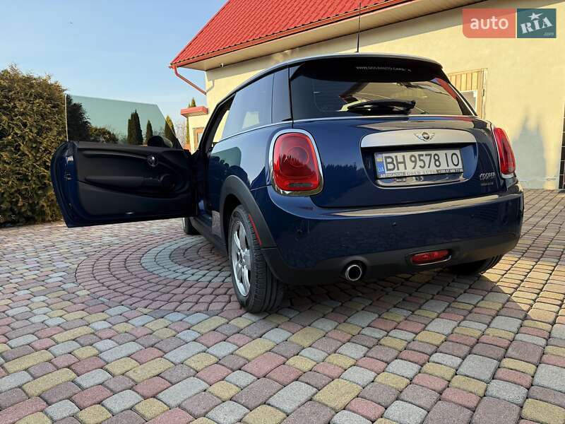 Хетчбек MINI Hatch 2014 в Хусті