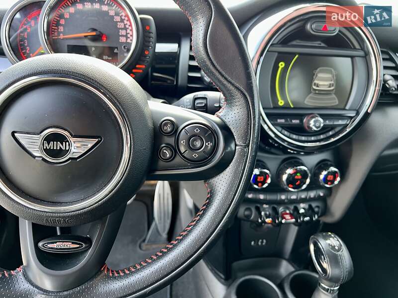 Хетчбек MINI Hatch 2017 в Києві