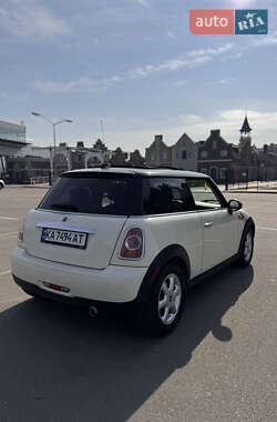 Хэтчбек MINI Hatch 2011 в 