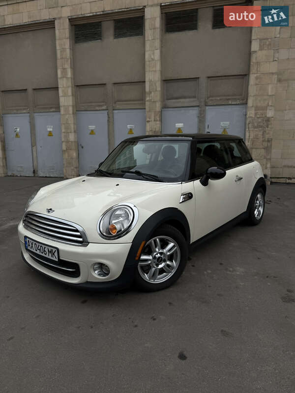 Хэтчбек MINI Hatch 2011 в 