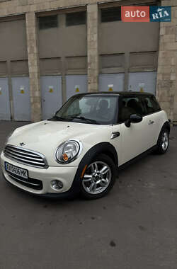 Хэтчбек MINI Hatch 2011 в 