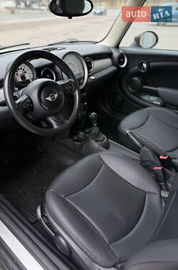 Хэтчбек MINI Hatch 2011 в 