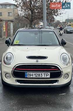 Хетчбек MINI Hatch 2015 в Одесі