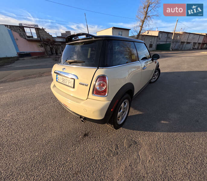 Хетчбек MINI Hatch 2010 в Києві фото 6 Хетчбек MINI Hatch 2010 в Києві