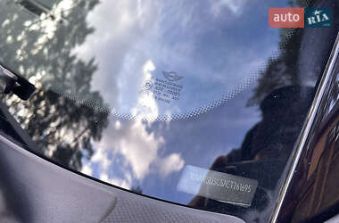 Хэтчбек MINI Hatch 2012 в 