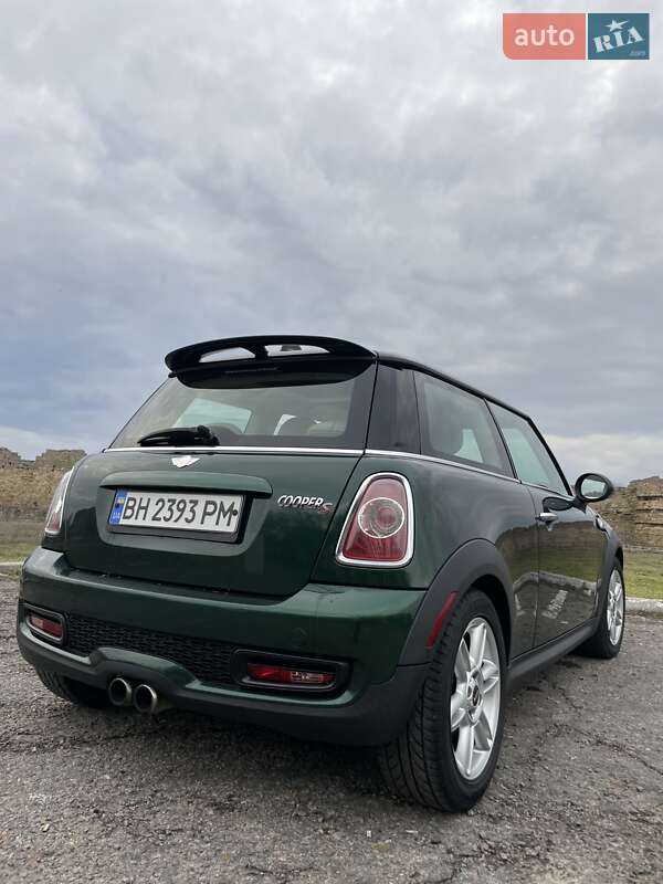 Хетчбек MINI Hatch 2011 в Білгороді-Дністровському