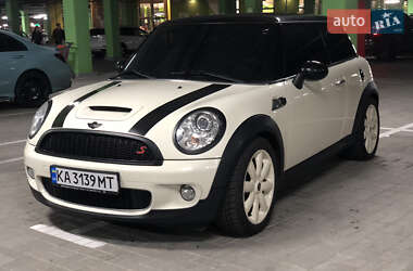 Хэтчбек MINI Hatch 2007 в Киеве