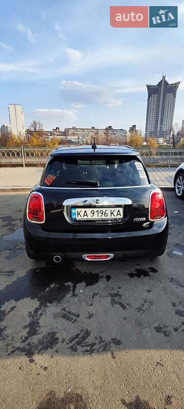 Хэтчбек MINI Hatch 2016 в Киеве