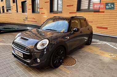 Хетчбек MINI Hatch 2017 в 