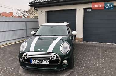 Хэтчбек MINI Hatch 2015 в 