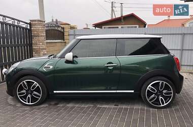 Хэтчбек MINI Hatch 2015 в 
