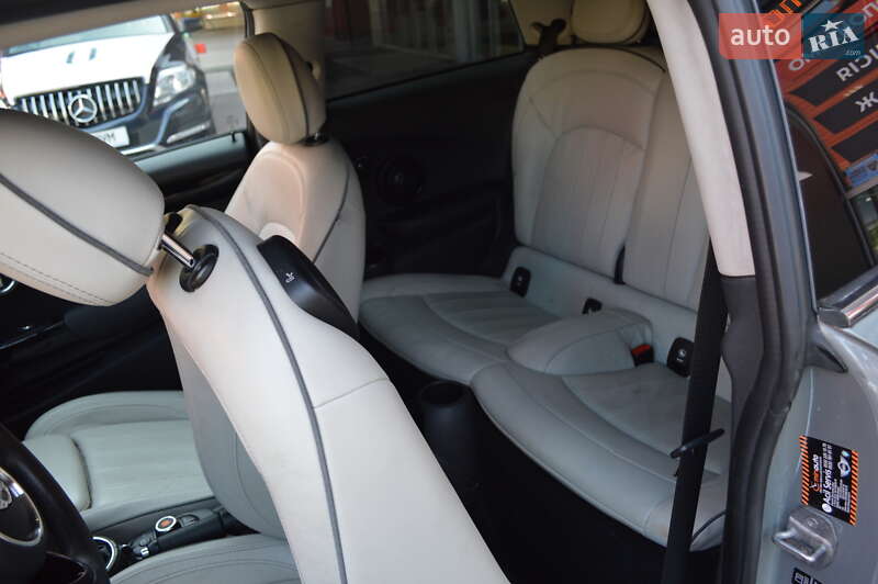 Хетчбек MINI Hatch 2014 в Львові