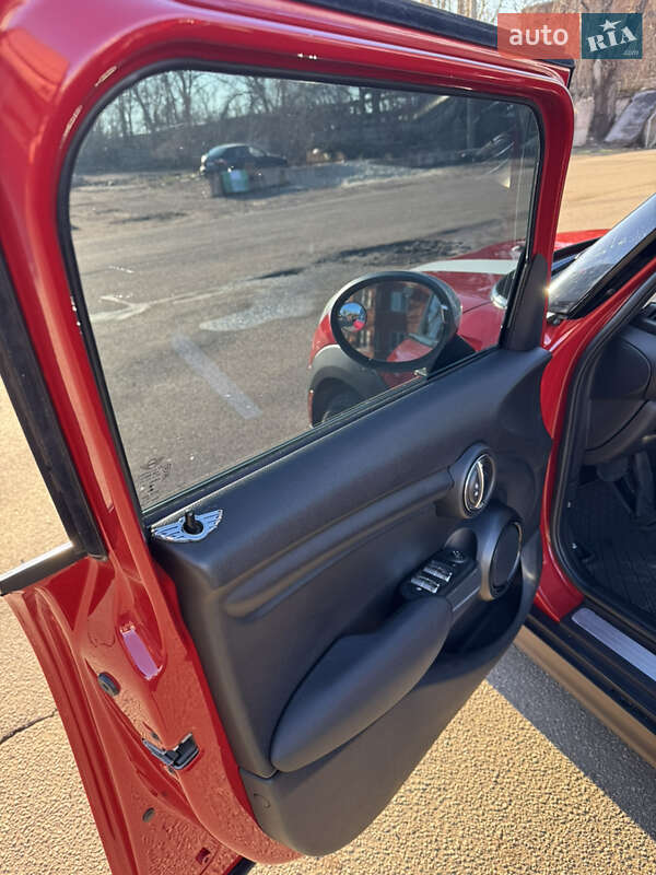 Хетчбек MINI Hatch 2016 в Кривому Розі фото 6 Хетчбек MINI Hatch 2016 в Кривому Розі