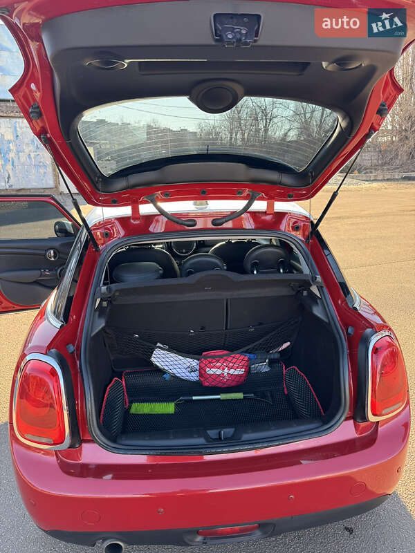 Хетчбек MINI Hatch 2016 в Кривому Розі фото 12 Хетчбек MINI Hatch 2016 в Кривому Розі