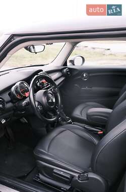 Хэтчбек MINI Hatch 2014 в Львове