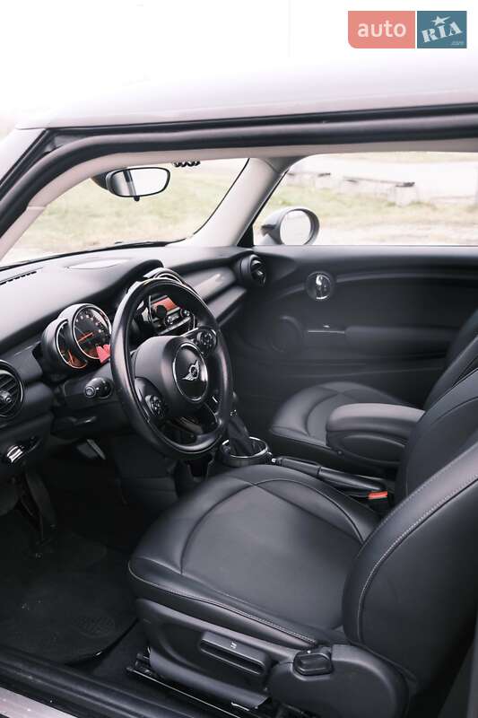 Хетчбек MINI Hatch 2014 в Львові фото 7 Хетчбек MINI Hatch 2014 в Львові