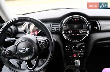 Хетчбек MINI Hatch 2014 в 
