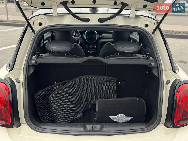 Хетчбек MINI Hatch 2015 в Луцьку фото 12 Хетчбек MINI Hatch 2015 в Луцьку