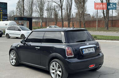 Хэтчбек MINI Hatch 2007 в 