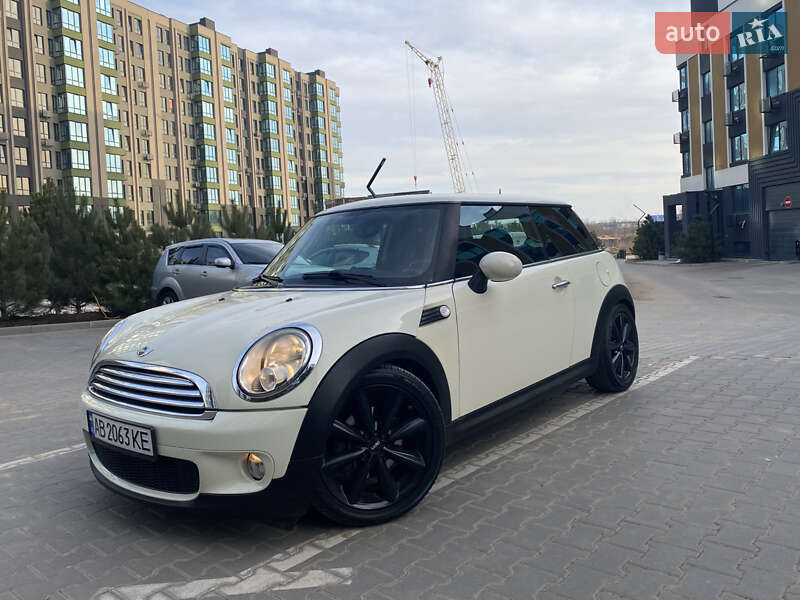 Хетчбек MINI Hatch 2008 в Києві