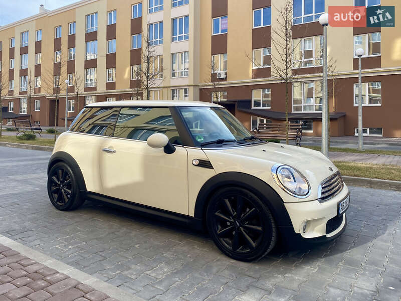 Хетчбек MINI Hatch 2008 в Києві