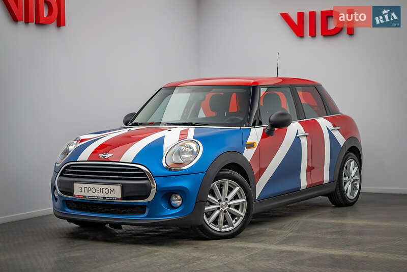 Хетчбек MINI Hatch 2016 в 