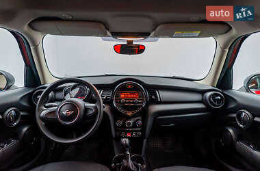 Хетчбек MINI Hatch 2016 в 