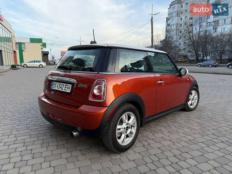 Хетчбек MINI Hatch 2012 в Хмельницькому