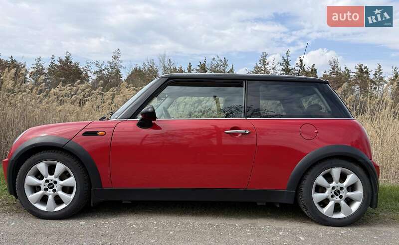 Хэтчбек MINI Hatch 2006 в Днепре