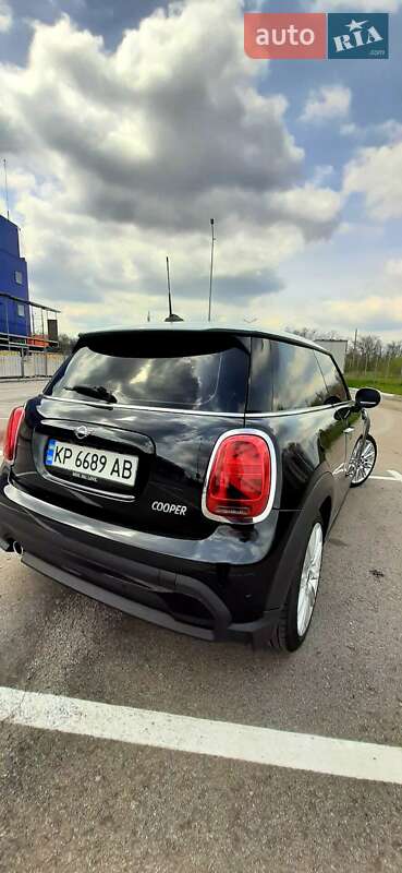 Хетчбек MINI Hatch 2022 в Запоріжжі
