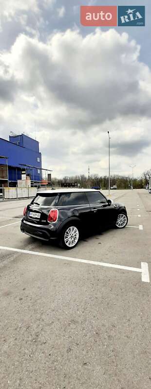 Хетчбек MINI Hatch 2022 в Запоріжжі
