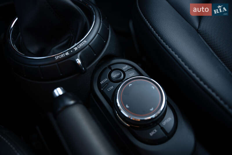 Хетчбек MINI Hatch 2014 в Києві