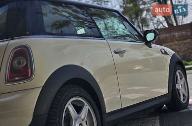 Хэтчбек MINI Hatch 2009 в 