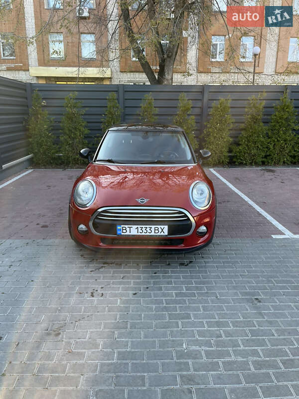Хэтчбек MINI Hatch 2015 в Черкассах фото 3 Хэтчбек MINI Hatch 2015 в Черкассах