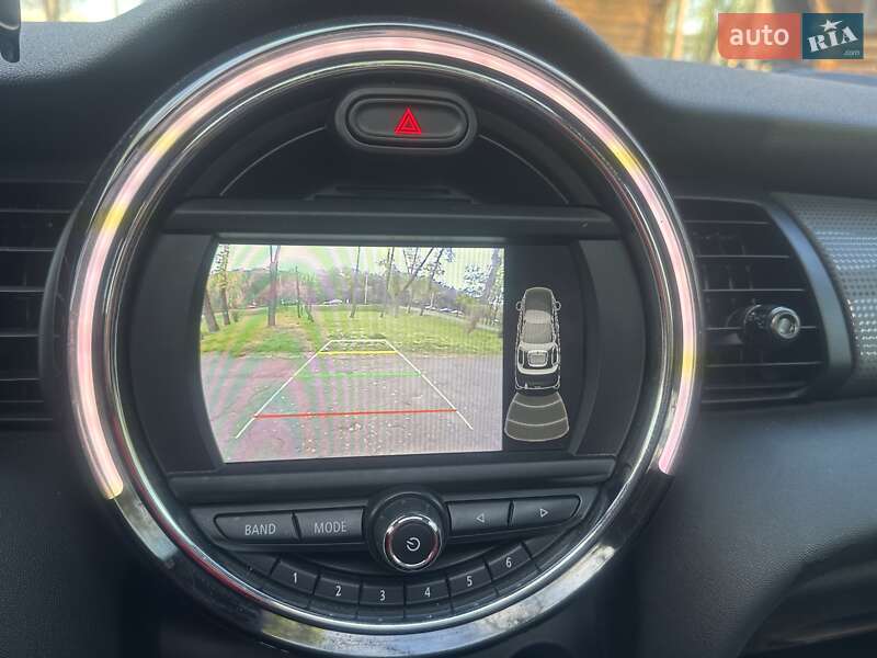 Хэтчбек MINI Hatch 2016 в Киеве