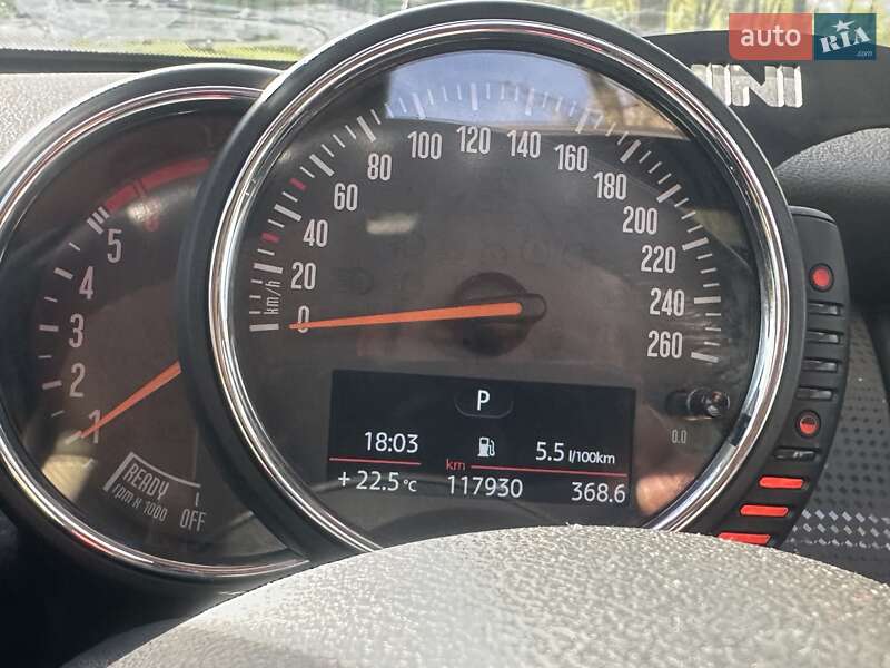 Хэтчбек MINI Hatch 2016 в Киеве