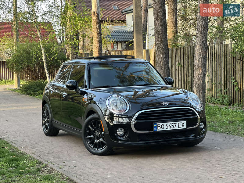 Хетчбек MINI Hatch 2017 в Києві