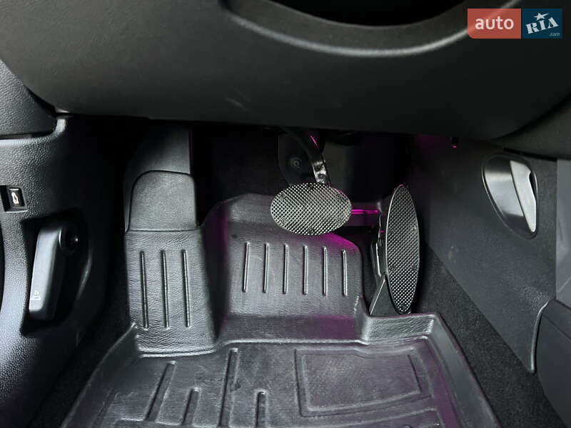 Хетчбек MINI Hatch 2017 в Києві