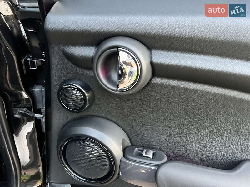 Хетчбек MINI Hatch 2017 в Києві