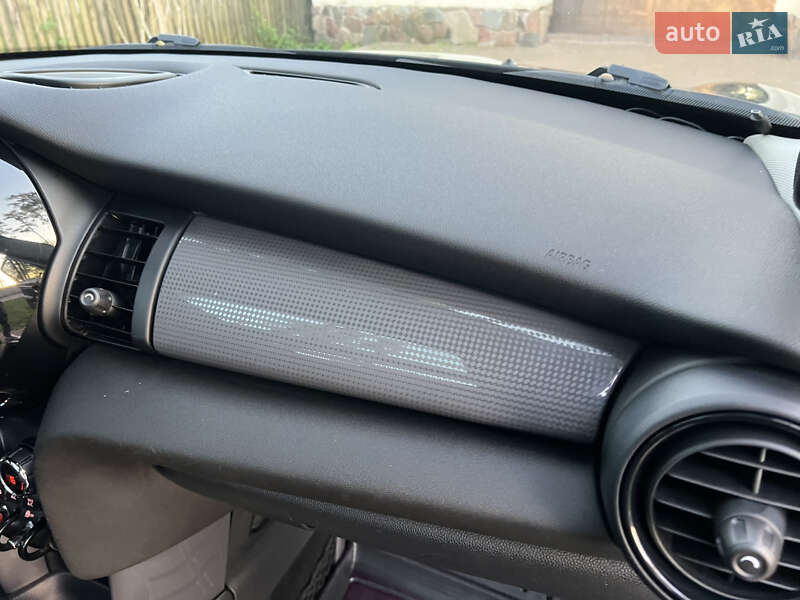 Хетчбек MINI Hatch 2017 в Києві