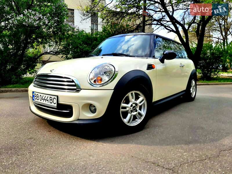 MINI Hatch 2012