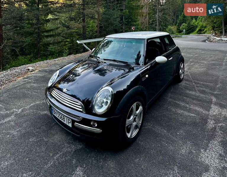 Хэтчбек MINI Hatch 2003 в 