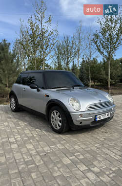 Хетчбек MINI Hatch 2003 в 