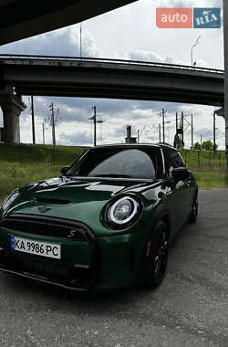 Хетчбек MINI Hatch 2022 в Києві