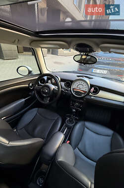 Хетчбек MINI Hatch 2012 в 